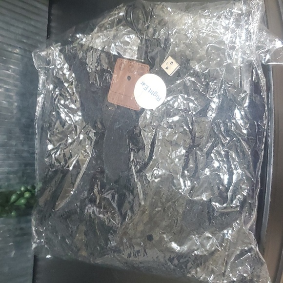 Fulllight Tech Bluetooth Beanie - Picture 8 of 8